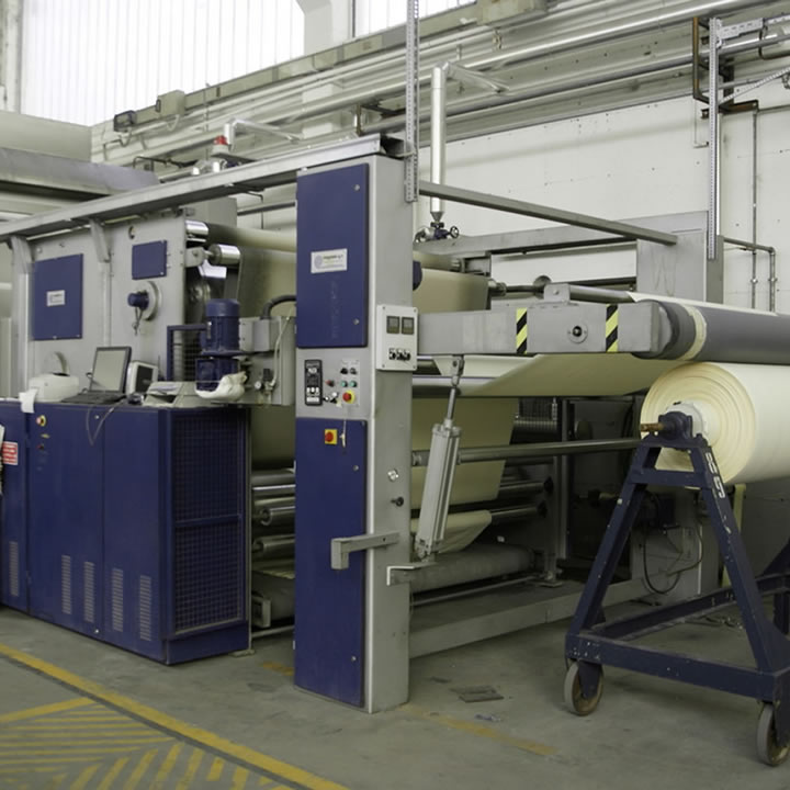 Produzione macchine tessili como